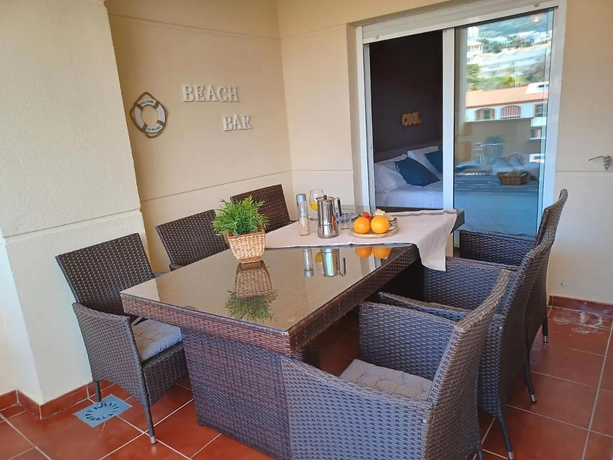 Apartamento 140 M2, 400 Metros De La Playa En Benalmadena 0*,