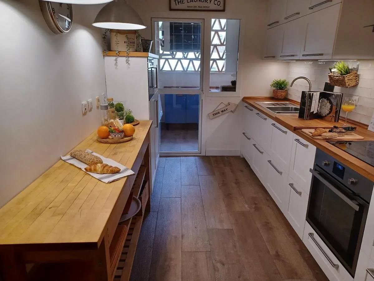 Apartamento 140 M2, 400 Metros De La Playa En Benalmadena Apartment