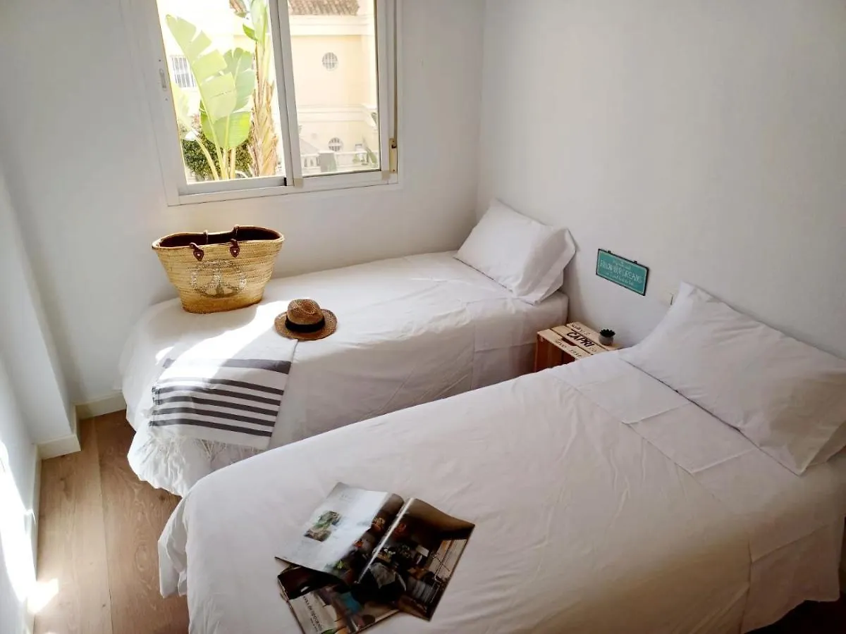Apartamento 140 M2, 400 Metros De La Playa En Benalmadena Apartment