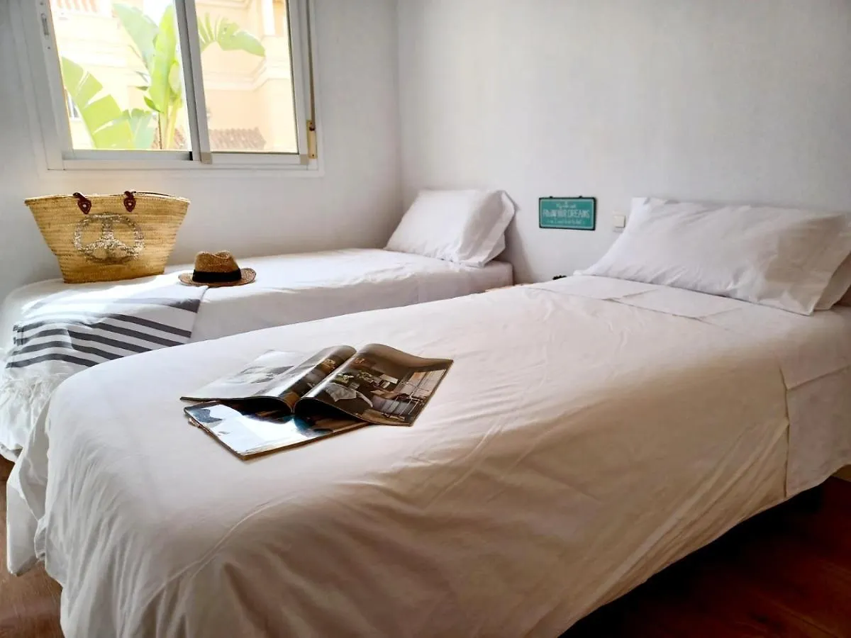 Apartamento 140 M2, 400 Metros De La Playa En Benalmadena Apartment
